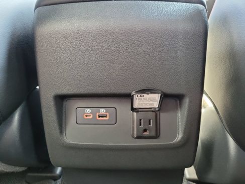 Used 2025 Nissan Frontier PRO-4X w/ Pro Premium Package AWD/4WD image 11