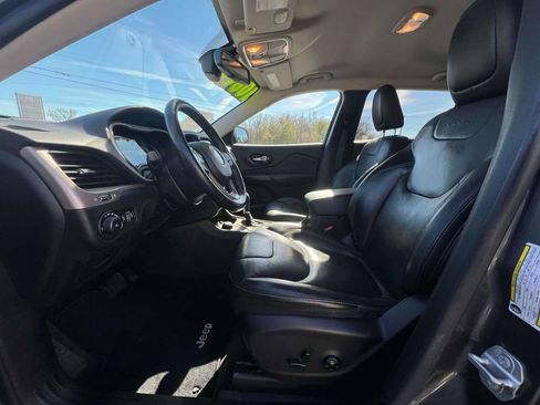 Used 2015 Jeep Cherokee Limited image 6