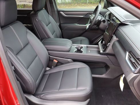 New 2026 GMC Acadia Elevation w/ Elevation Premium Package AWD/4WD image 27