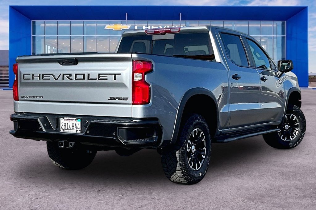 Used 2024 Chevrolet Silverado 1500 ZR2 w/ Technology Package AWD/4WD image 25