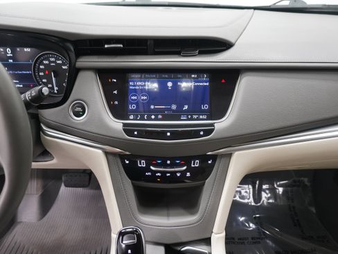 Used 2021 Cadillac XT5 Premium Luxury FWD image 23