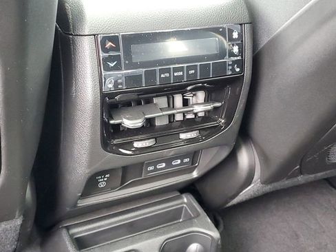 New 2026 Jeep Grand Cherokee L Limited AWD/4WD image 13