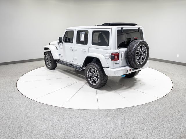 Used 2024 Jeep Wrangler High Altitude AWD/4WD image 32
