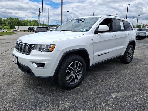 Used 2020 Jeep Grand Cherokee Laredo w/ Quick Order Package 2BN North AWD/4WD image 6