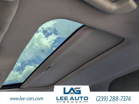 Used 2011 INFINITI G37 x w/ Premium Pkg image 16