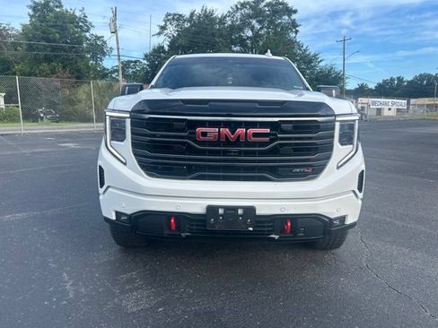 Used 2025 GMC Sierra 1500 AT4 w/ AT4 Premium Package AWD/4WD image 7