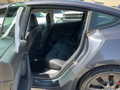 Used 2022 Tesla Model 3 Performance AWD/4WD image 25