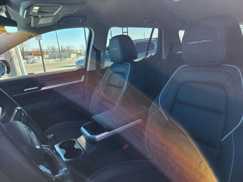New 2026 GMC Terrain Denali image 9