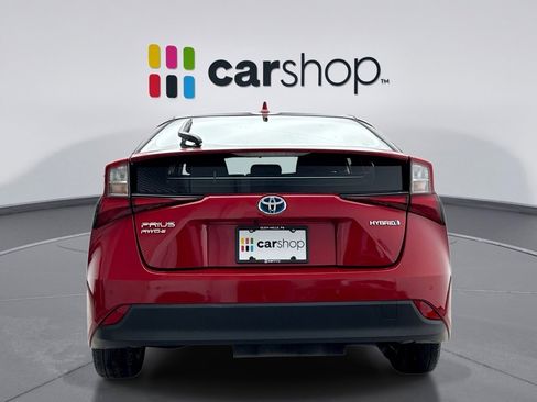 Used 2022 Toyota Prius LE image 4