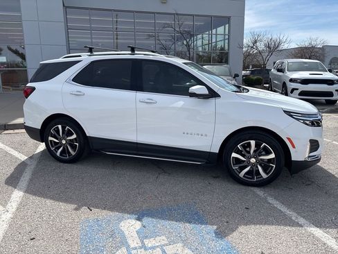 Used 2024 Chevrolet Equinox Premier image 34