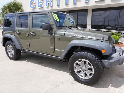 Used 2016 Jeep Wrangler Unlimited Rubicon w/ Connectivity Group
