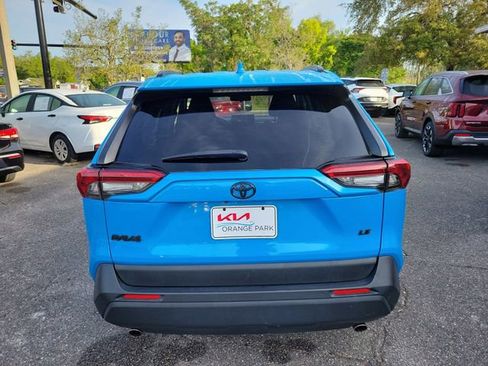 Used 2020 Toyota RAV4 LE w/ All Weather Liner Package FWD image 9