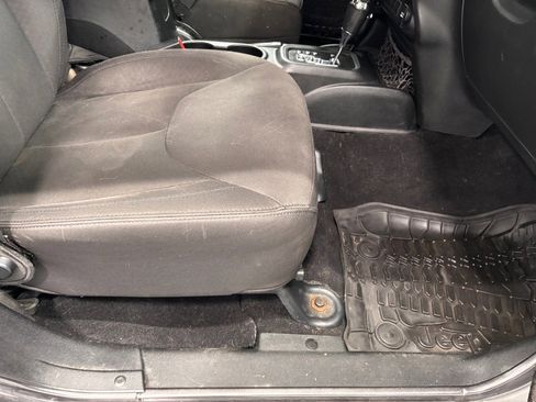 Used 2017 Jeep Wrangler Unlimited Sport w/ Quick Order Package 24S image 18