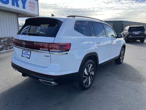 Used 2025 Volkswagen Atlas SE image 10