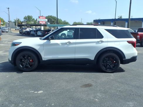 Used 2022 Ford Explorer ST w/ Equipment Group 401A AWD/4WD image 2