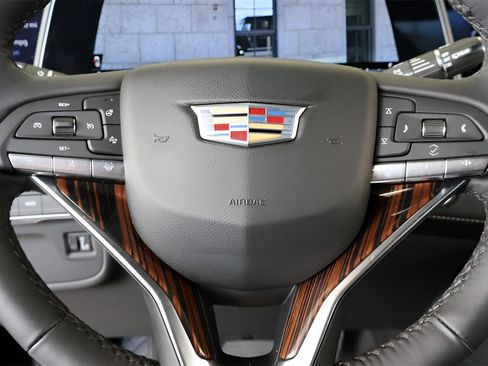 Certified 2024 Cadillac Escalade ESV Premium Luxury image 19