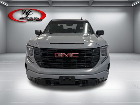 Used 2024 GMC Sierra 1500 Elevation AWD/4WD image 2