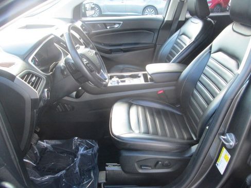 Used 2020 Ford Edge SEL AWD/4WD image 10