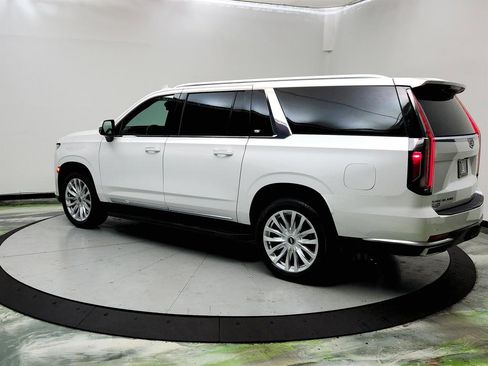 Used 2022 Cadillac Escalade ESV Luxury image 7
