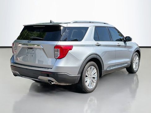 Used 2022 Ford Explorer Limited w/ Equipment Group 301A RWD image 5