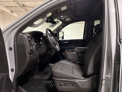 Used 2024 Chevrolet Silverado 2500 Custom w/ Custom Value Package AWD/4WD image 19