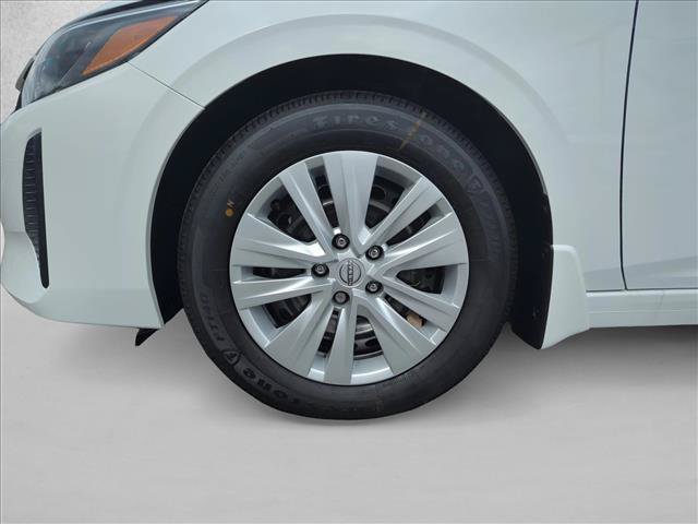 Used 2025 Nissan Sentra S w/ Lighting Package FWD image 10