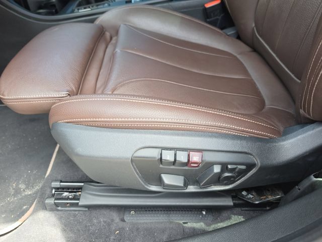 Used 2019 BMW X2 xDrive28i w/ Convenience Package AWD/4WD image 17