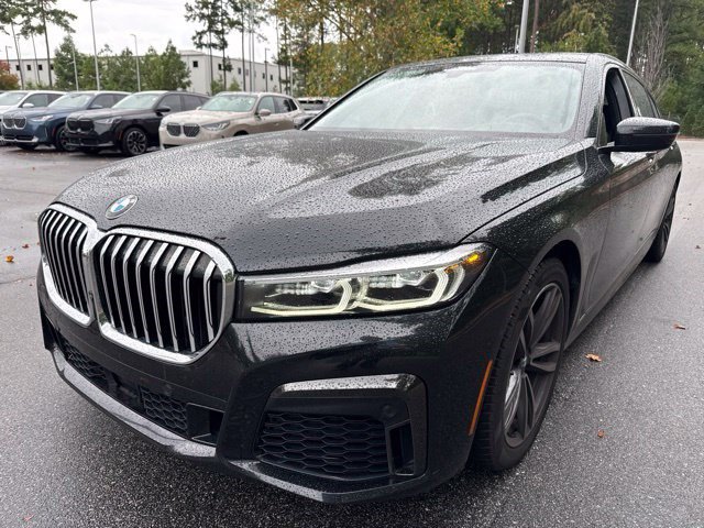 Certified 2022 BMW 750i xDrive w/ Executive Package AWD/4WD image 1