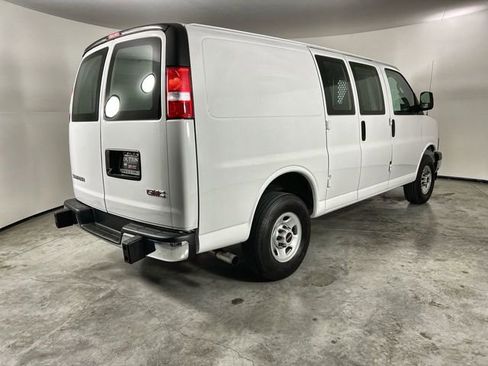 Used 2024 GMC Savana 2500 w/ Driver Convenience Package image 8