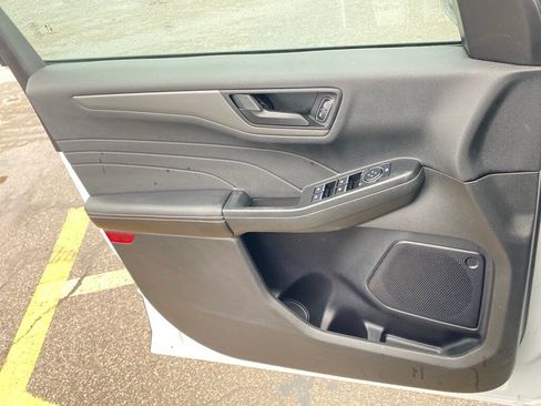 Used 2023 Ford Escape Active image 20