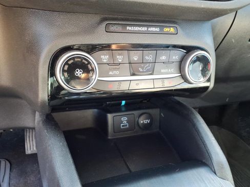 Used 2022 Ford Escape SE w/ Cold Weather Package AWD/4WD image 17