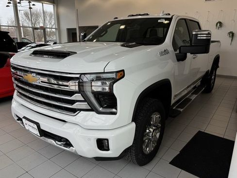 New 2026 Chevrolet Silverado 3500 High Country w/ Z71 Off-Road Package image 32