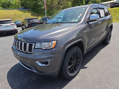 Certified 2017 Jeep Grand Cherokee Limited AWD/4WD image 8