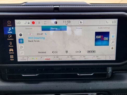 Used 2024 Jeep Gladiator Rubicon w/ Convenience Group image 19