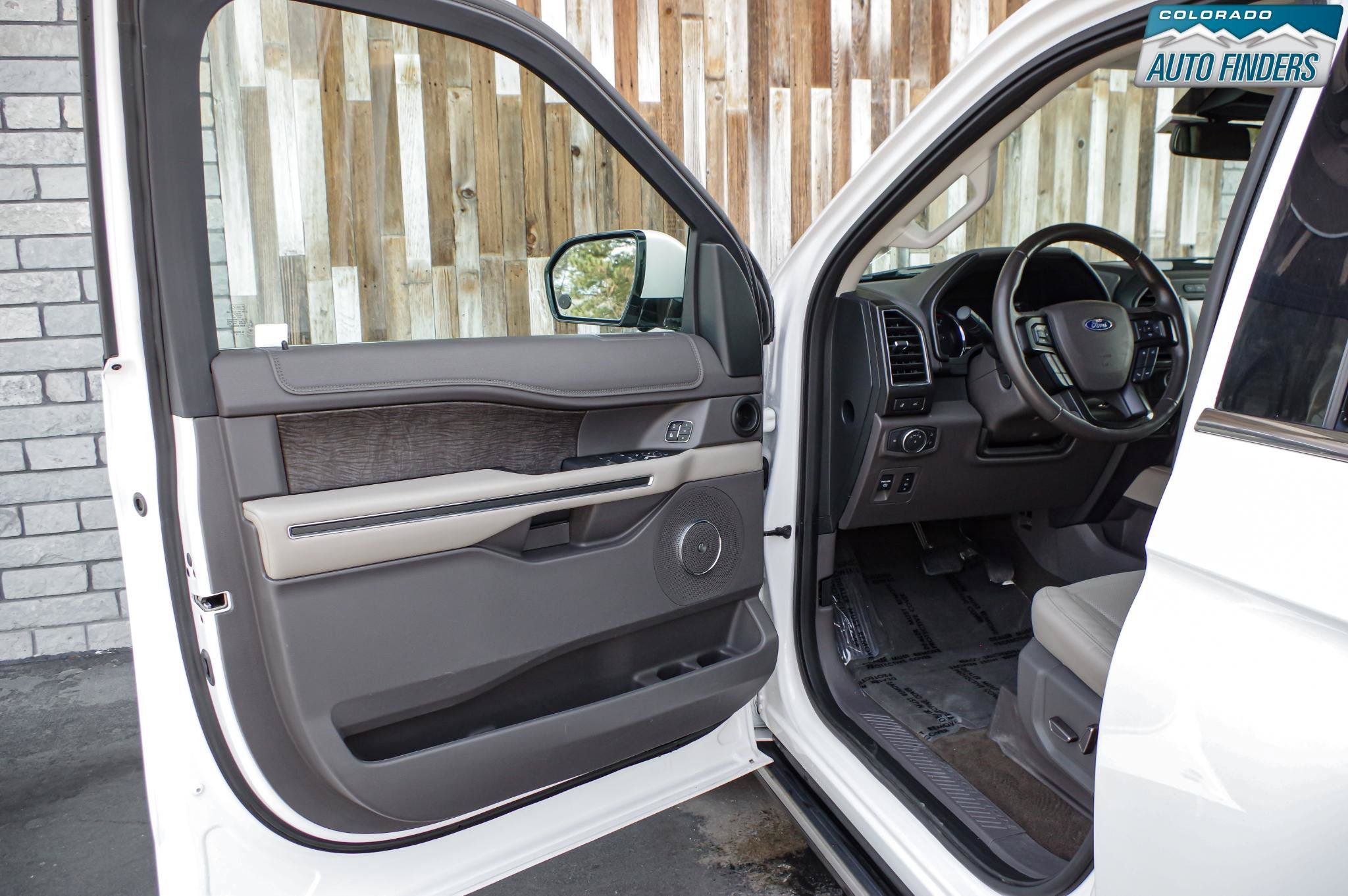 Used 2019 Ford Expedition Limited w/ Special Edition Package AWD/4WD image 10