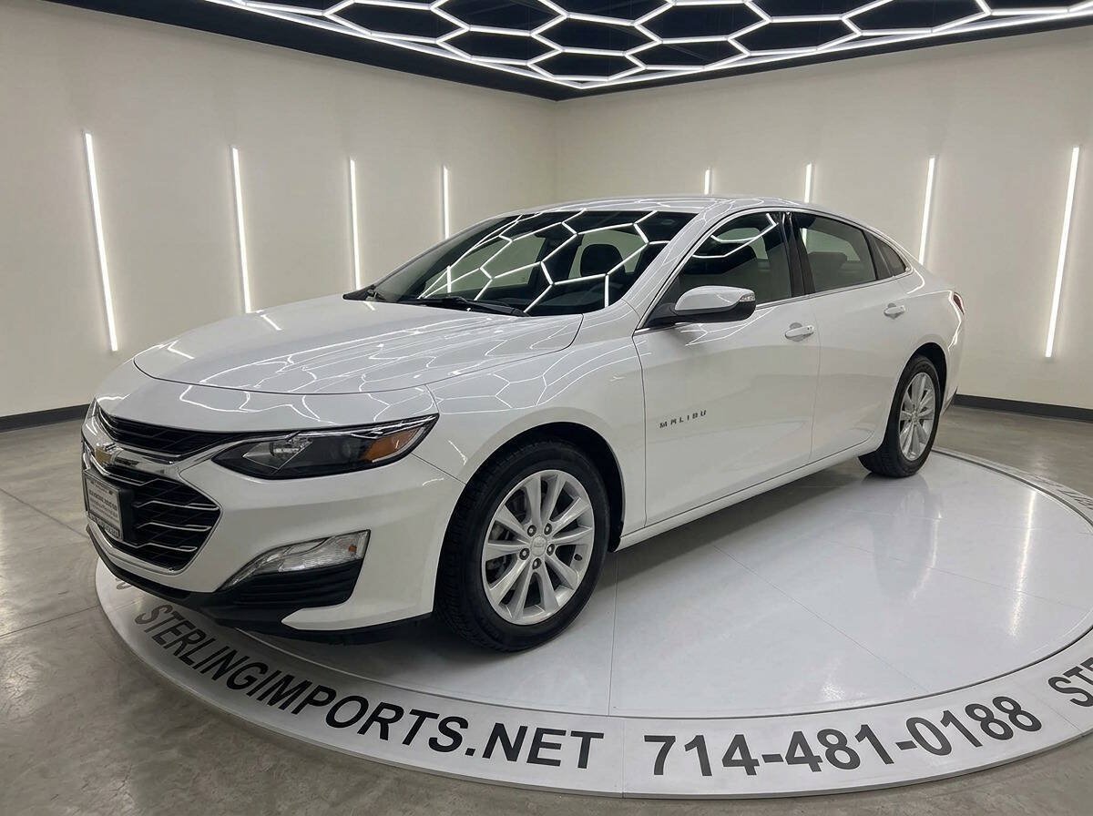 Used 2020 Chevrolet Malibu LT FWD image 1