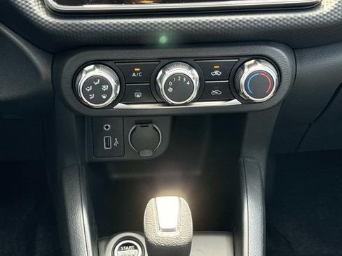 Used 2025 Nissan Kicks Play S FWD image 18