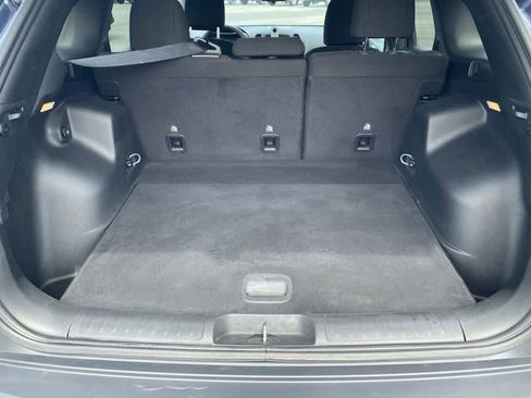 Used 2021 Jeep Cherokee Latitude image 22