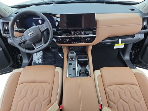 New 2026 Nissan Pathfinder Platinum w/ Cargo Package image 9