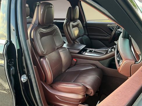 Used 2023 Lincoln Aviator Black Label w/ Dynamic Handling Package image 7