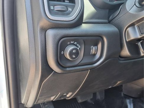 New 2026 RAM 3500 Tradesman w/ Chrome Appearance Group A AWD/4WD image 9