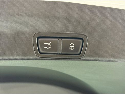 Used 2024 Alfa Romeo Stelvio Veloce image 41