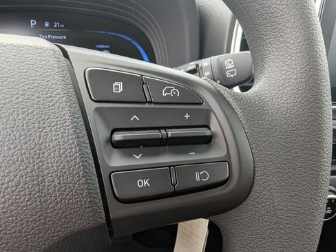 New 2026 Hyundai Venue SE image 19