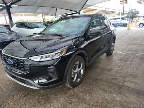 Used 2025 Ford Escape ST-Line AWD/4WD image 1