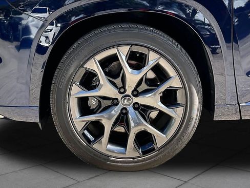 Used 2025 Lexus TX 500h AWD w/ Technology Package image 11