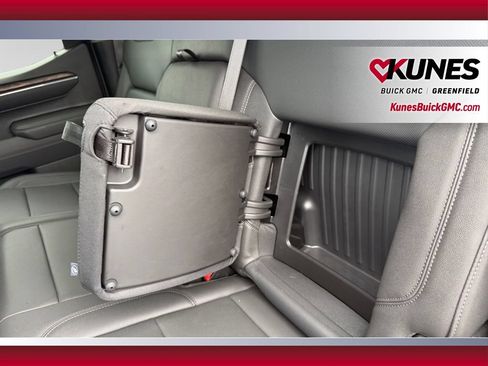 Used 2025 GMC Sierra 1500 SLT AWD/4WD image 36