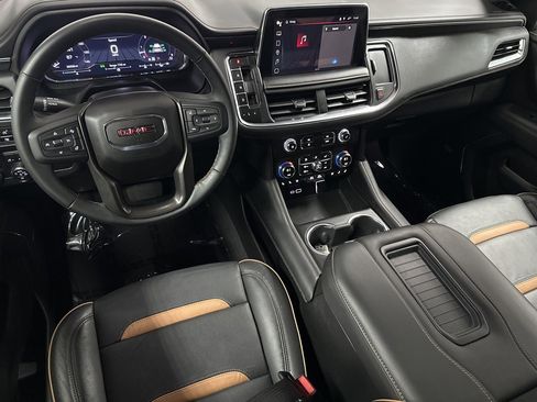 Used 2024 GMC Yukon AT4 w/ Technology Package image 13