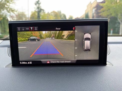 Used 2017 Audi Q7 3.0T Prestige w/ Prestige Package image 21