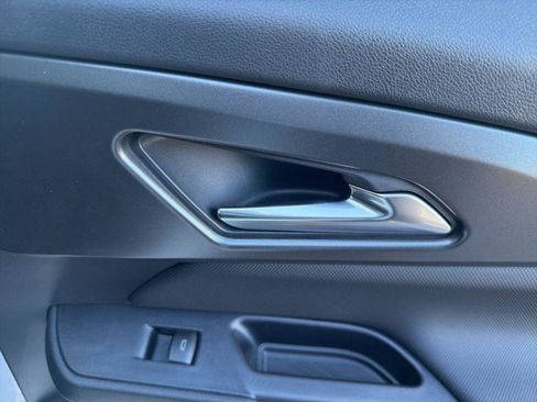 New 2026 Chevrolet Equinox EV LT w/ Comfort Package FWD image 34