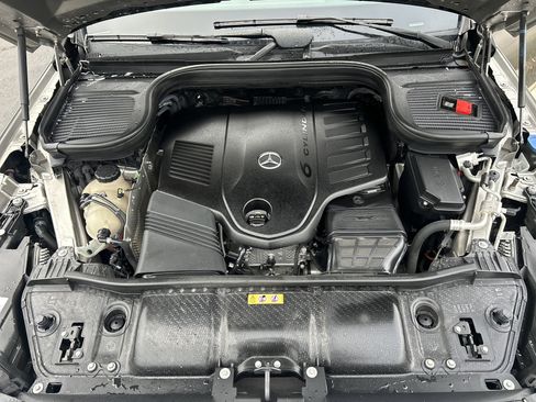 Used 2022 Mercedes-Benz GLS 450 4MATIC image 36